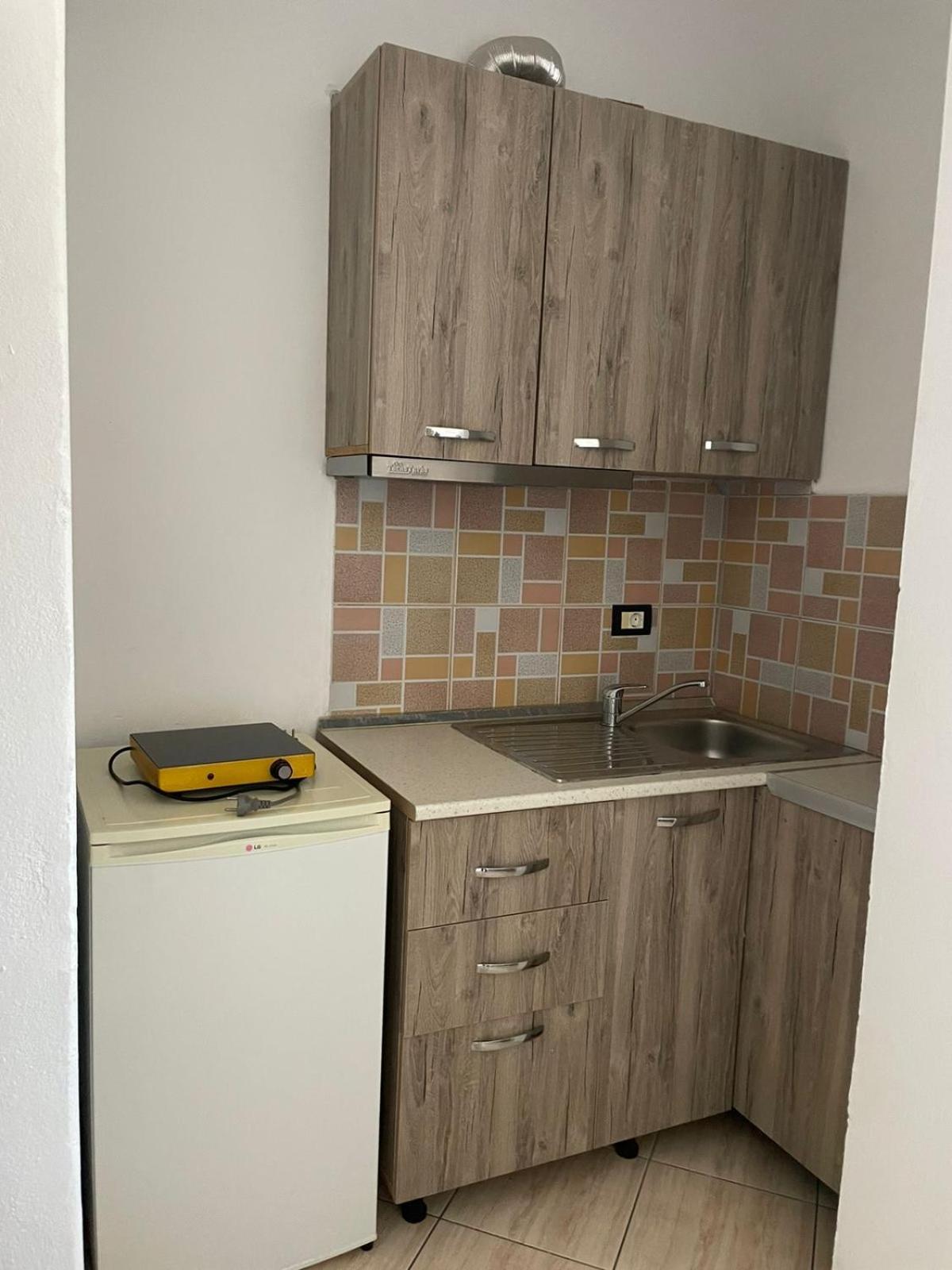House Pollo Hotel Ксамил Екстериор снимка