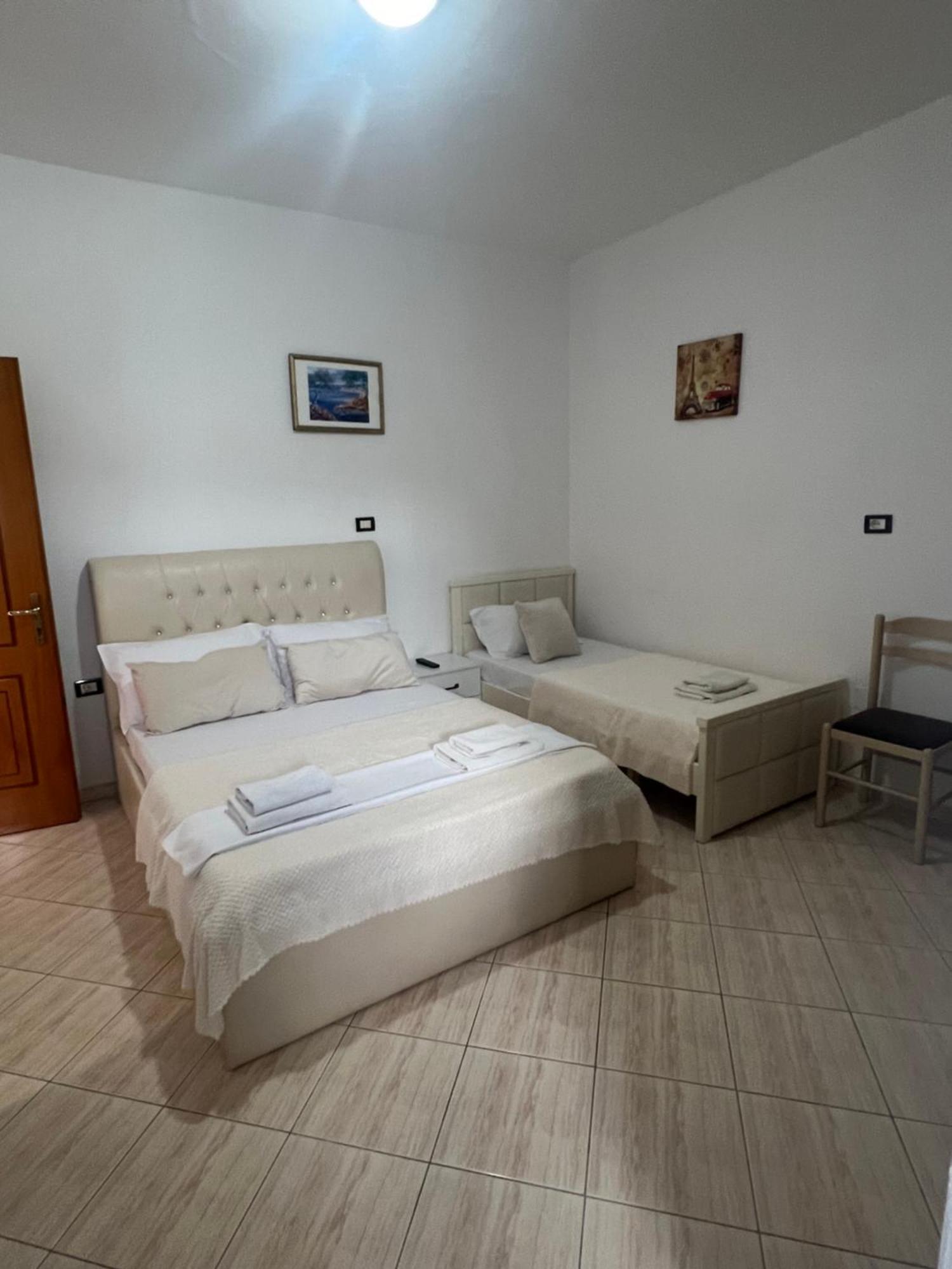 House Pollo Hotel Ксамил Екстериор снимка