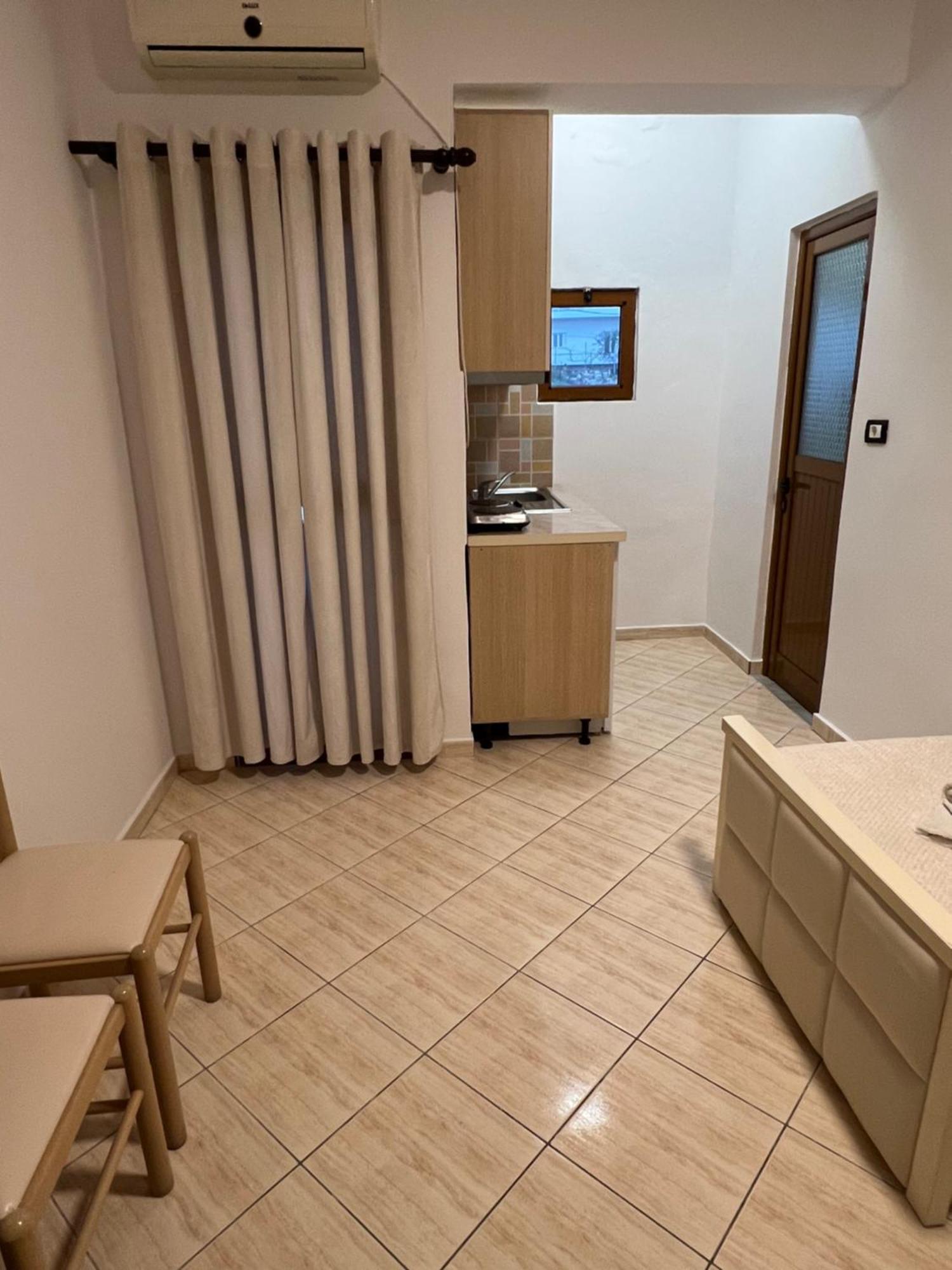House Pollo Hotel Ксамил Екстериор снимка