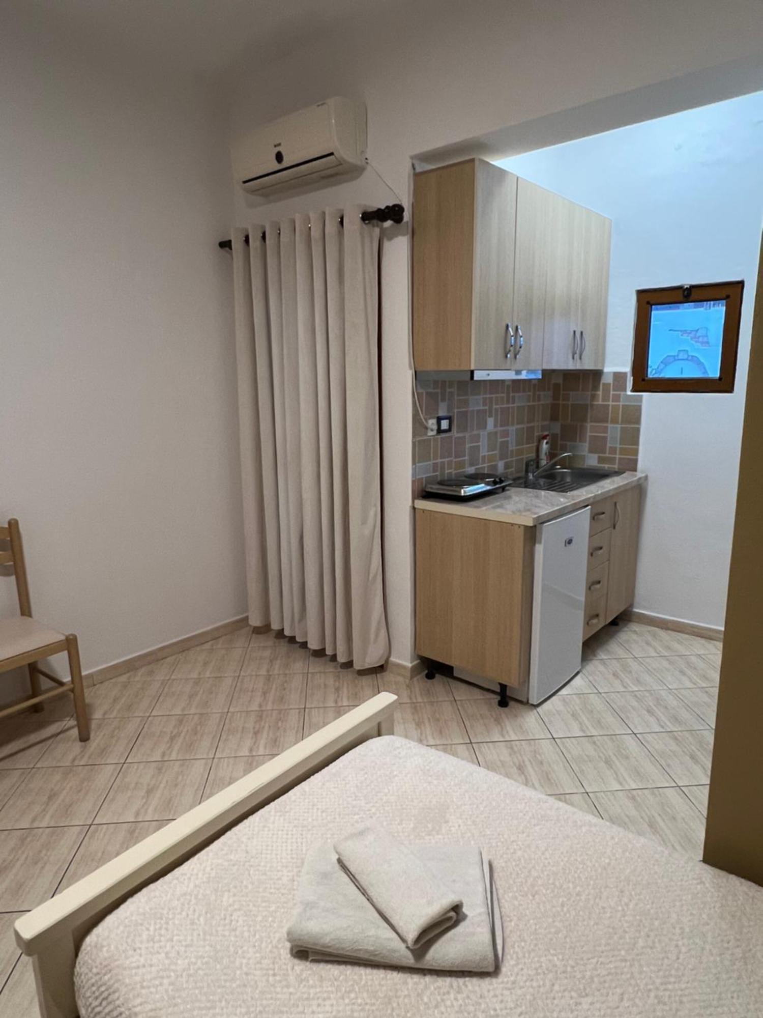 House Pollo Hotel Ксамил Екстериор снимка