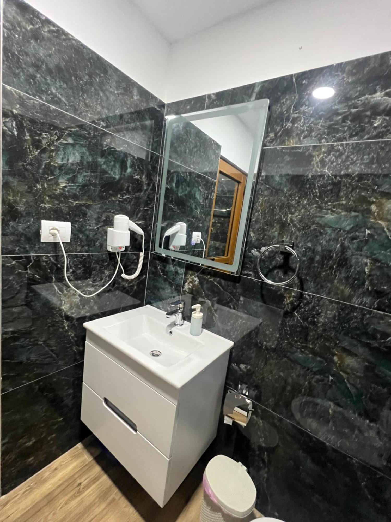 House Pollo Hotel Ксамил Екстериор снимка