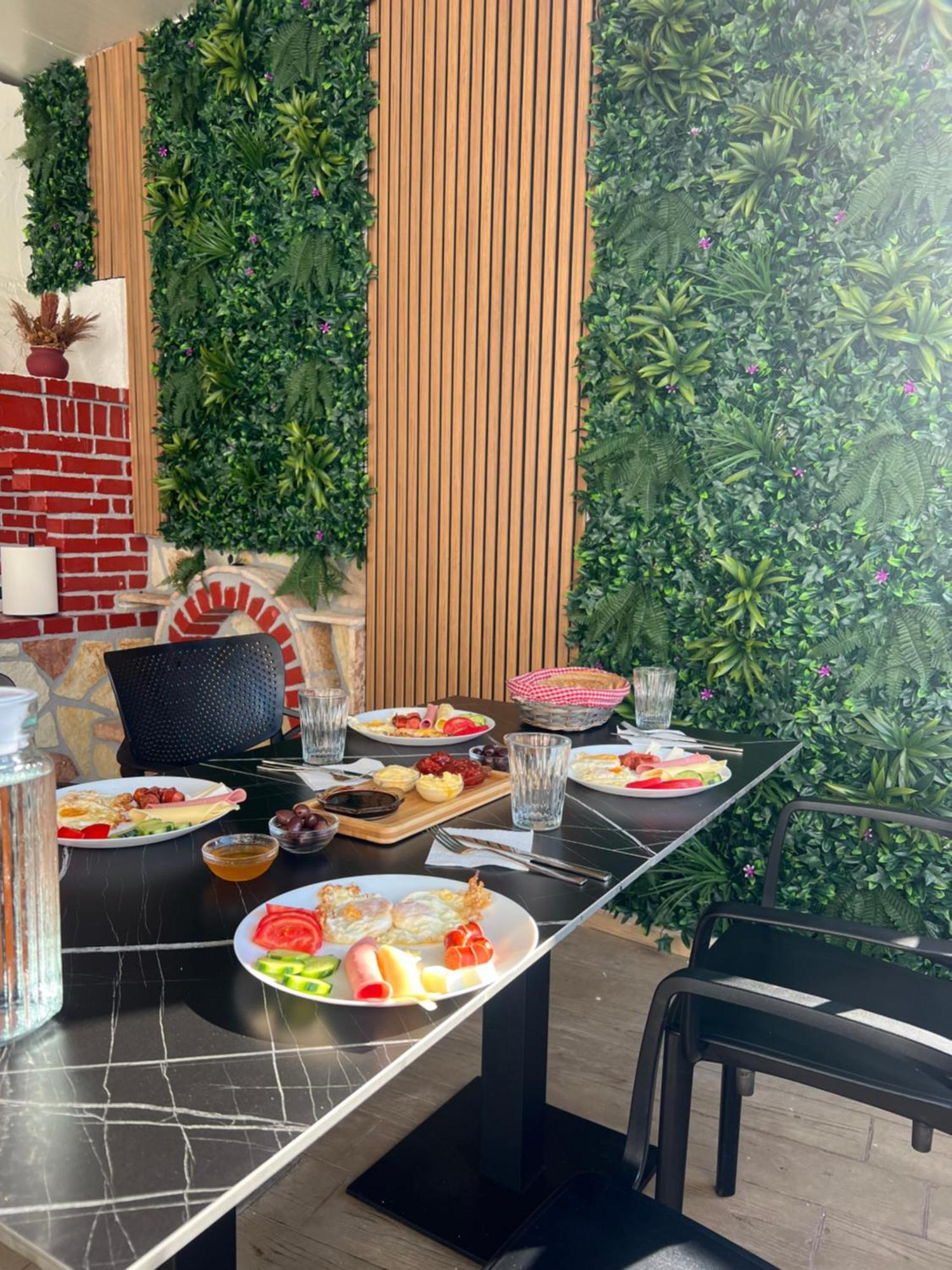 House Pollo Hotel Ксамил Екстериор снимка